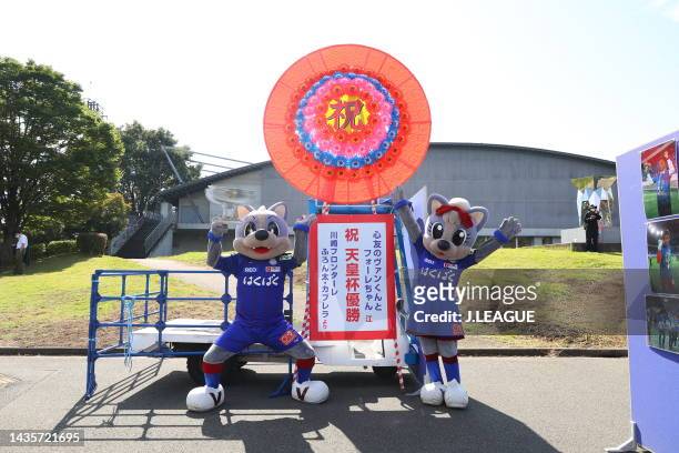 Vent-kun and Foret-chan of Ventforet Kofu pose for photographs prior to the J.LEAGUE Meiji Yasuda J2 42nd Sec. Match between Ventforet Kofu and Iwate...