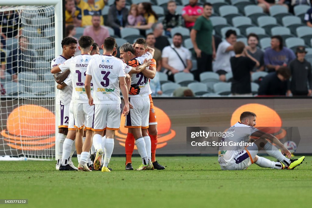 A-League Men's Rd 3 - Perth Glory v Central Coast Mariners
