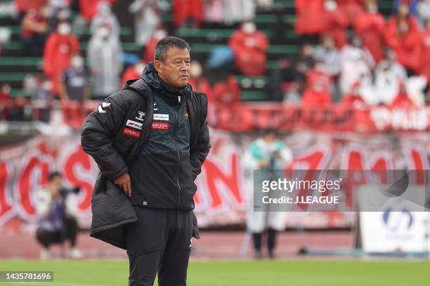 Head coach Masaaki YANAGISHITA of Zweigen Kanazawa during the J.LEAGUE Meiji Yasuda J2 42nd Sec. Match between Zweigen Kanazawa and Tochigi SC at...