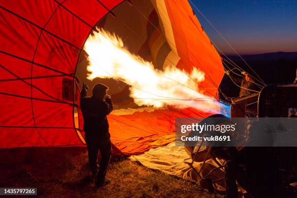 mongolfiera - hot air ballon foto e immagini stock