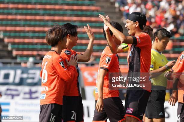 Wataru TANAKA of Renofa Yamaguchi FC scores his side's first goal during the J.LEAGUE Meiji Yasuda J2 42nd Sec. Match between Renofa Yamaguchi FC and...