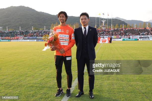 Kosuke KIKUCHI of Renofa Yamaguchi FC pose for photographs to celebrate after the J.LEAGUE Meiji Yasuda J2 42nd Sec. Match between Renofa Yamaguchi...