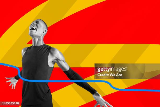 athlete crossing the finishing line - crossing the finishing line stock pictures, royalty-free photos & images