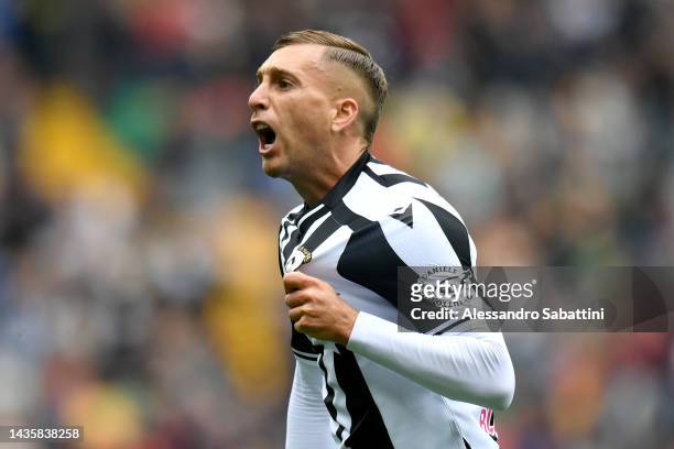 Gerard Deulofeu of Udinese Calcio celebrates after scoring their team's first goal during the Serie A match between Udinese Calcio and Torino FC at...