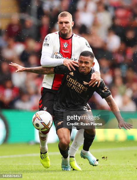 Gabriel Jesus of Arsenal is challenged by Lyanco of Southampton during the Premier League match between Southampton FC and Arsenal FC at Friends...