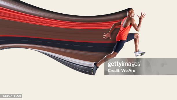 sprinter - laufwettbewerb der männer stock-fotos und bilder