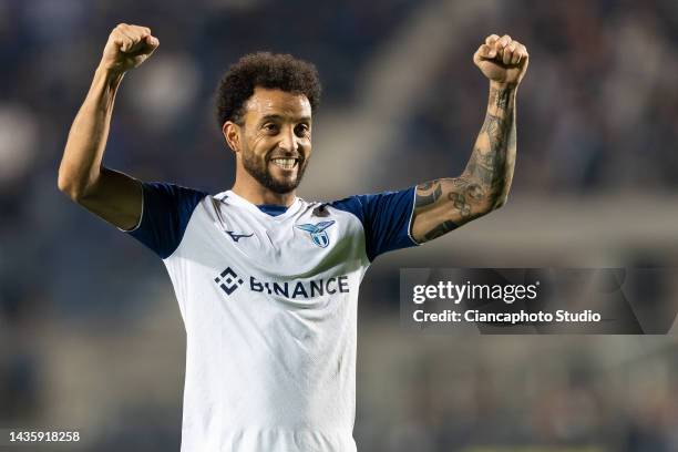 Felipe Anderson of SS Lazio celebrates after scoring his team's second goal during the Serie A match between Atalanta BC and SS Lazio at Gewiss...