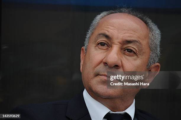 Osvaldo Ardiles,coach of Machida Zelvia looks on prior to the J.League Second Division match between Yokohama FC and Machida Zelvia at Nippatsu...