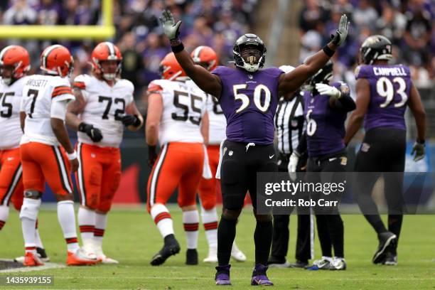 Justin Houston of the Baltimore Ravens celebrates after sacking Jacoby Brissett of the Cleveland Browns during the second quarter of the game at M&T...