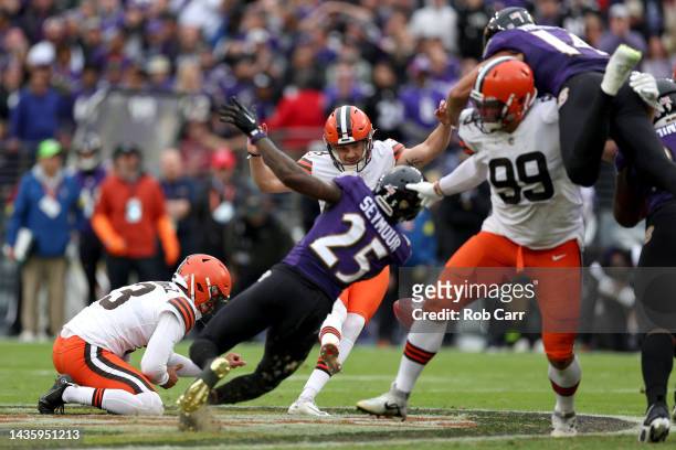 Kevon Seymour of the Baltimore Ravens blocks a field goal attempt by Cade York of the Cleveland Browns during the fourth quarter of the game at M&T...