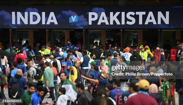 Crowds outside the ground before the ICC Men's T20 World Cup match between India and Pakistan at Melbourne Cricket Ground on October 23, 2022 in...