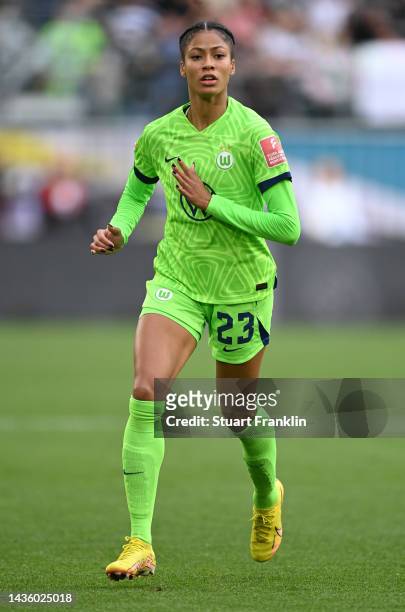 Sveindis Jane Jonsdottir of Wolfsburg in action during the FLYERALARM Women's Bundesliga match between VfL Wolfsburg and Bayern München at Volkswagen...