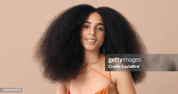 hair, smile and portrait of happy black woman with good skincare, curly hair care and confident. happiness, cosmetic skin care and beauty face of empowered african girl with pride and self love - hair love 個照片及圖片檔