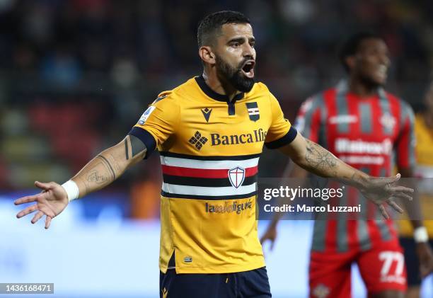Thomas Rincon of UC Sampdoria reacts during the Serie A match between US Cremonese and UC Sampdoria at Stadio Giovanni Zini on October 24, 2022 in...