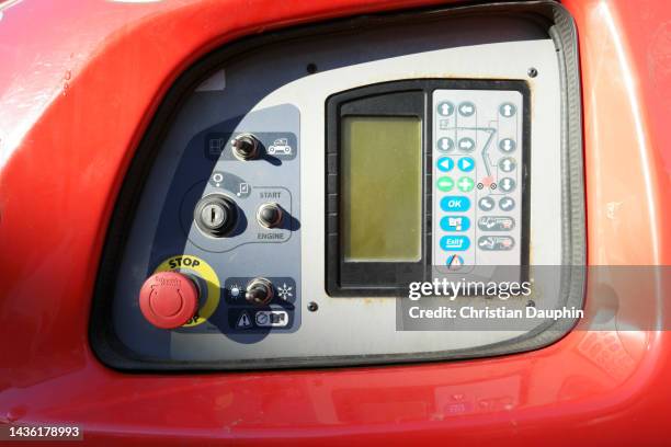 Work Platform Photos and Premium High Res Pictures - Getty Images