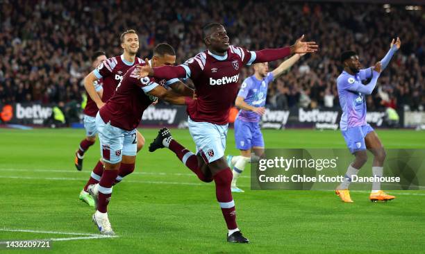 Kurt Zouma of West Ham United3 celebrates scoring his teams first goal during the Premier League match between West Ham United and AFC Bournemouth at...