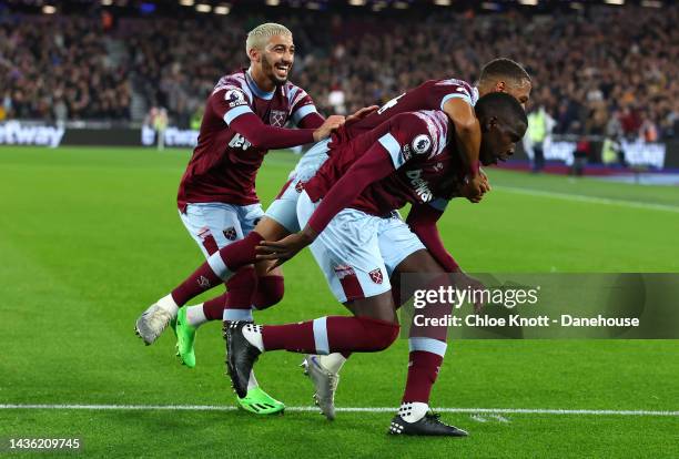 Kurt Zouma of West Ham United3 celebrates scoring his teams first goal during the Premier League match between West Ham United and AFC Bournemouth at...