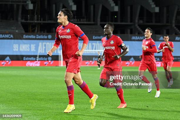 Enes Unal of Getafe CF celebrates after scoring their side's first goal during the LaLiga Santander match between RC Celta and Getafe CF at Estadio...