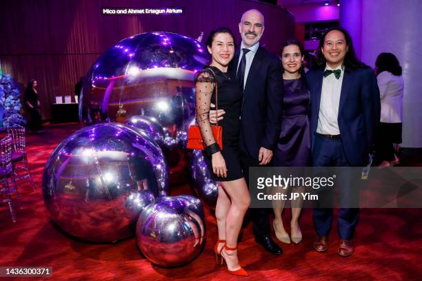 Guests attend the 2022 Alzheimer's Association Imagine Benefit, built on the legacy of the Rita Hayworth Gala at Jazz at Lincoln Center on October...