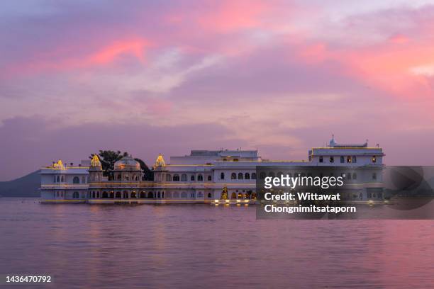 taj mahal palace hotel - lake palace stock pictures, royalty-free photos & images