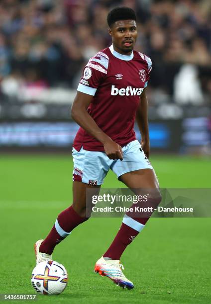 Ben Johnson of West Ham United controls the ball during the Premier League match between West Ham United and AFC Bournemouth at London Stadium on...