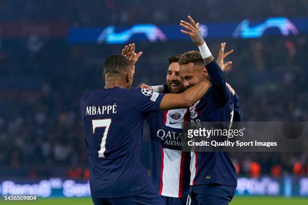 Neymar Jr of Paris Saint-Germain celebrates with team mates after scoring his team's third goal during the UEFA Champions League group H match...