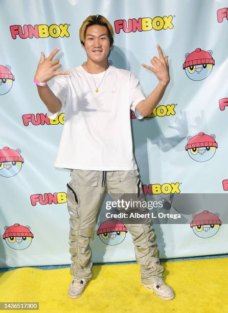 Fun Box Vip 427 Funbox Stock Photos, High-Res Pictures, and Images - Getty Images