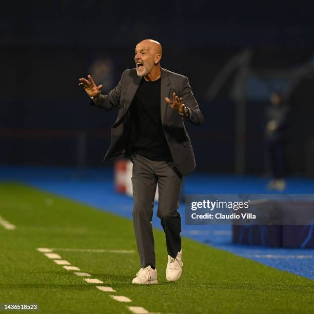 Head coach of AC Milan Stefano Pioli reacts during the UEFA Champions League group E match between Dinamo Zagreb and AC Milan at Stadion Maksimir on...