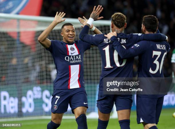 Neymar Jr of PSG celebrates his goal with Kylian Mbappe , Lionel Messi of PSG during the UEFA Champions League group H match between Paris...