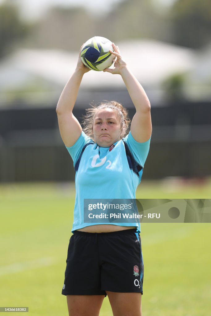 Amy Colcayne Rugby Amy Cokayne during a England Red Roses Rugby World Cup squad training ...
