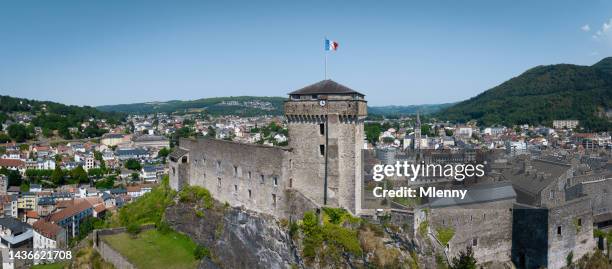 lourdes city panorama fort in lourdes im sommer frankreich - lourdes stock-fotos und bilder