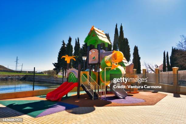 children's playground in diezma, spain - diezma fotografías e imágenes de stock