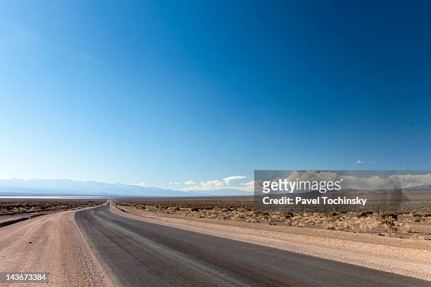 parts of ruta samaritana, mendoza province - desert road foto e immagini stock