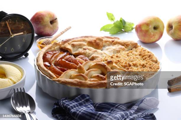 concoct apple dessert - apple crumble stock pictures, royalty-free photos & images
