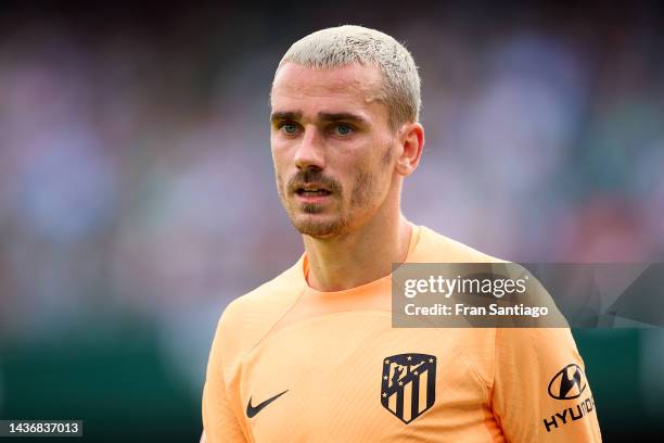 Antoine Griezmann of Atletico de Madrid looks on during the LaLiga Santander match between Real Betis and Atletico de Madrid at Estadio Benito...