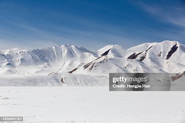 winter snow in no man's land, xizang, china. - snowcapped mountain stock pictures, royalty-free photos & images