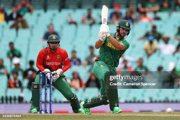 Rilee Rossouw of South Africa bats during the ICC Men's T20 World Cup match between South Africa and Bangladesh at Sydney Cricket Ground on October...