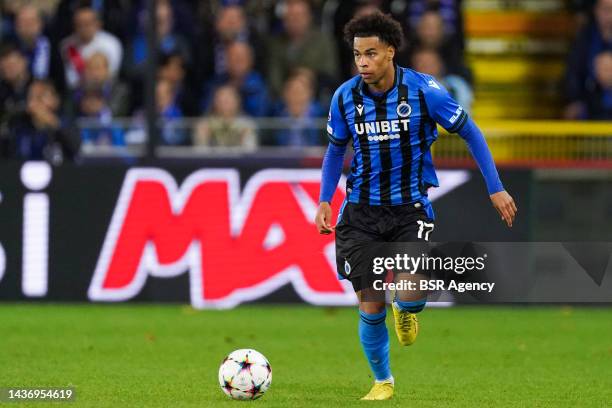 Tajon Buchanan of Club Brugge KV runs with the ball during the Group B - UEFA Champions League match between Club Brugge KV and FC Porto at the Jan...