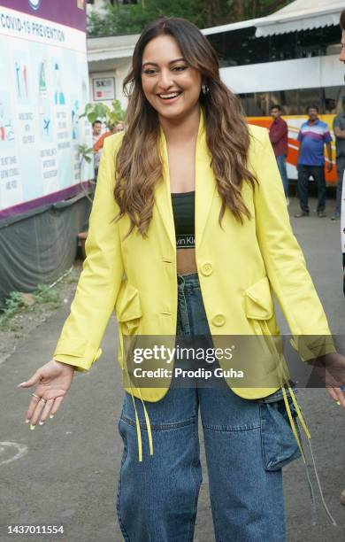 Sonakshi Sinha attends the 'Double XL' film photocall on on October 27, 2022 in Mumbai, India