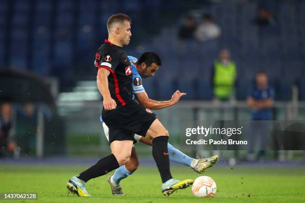 Pedro Rodriguez of SS Lazio scores their side's second goal during the UEFA Europa League group F match between SS Lazio and FC Midtjylland at Stadio...