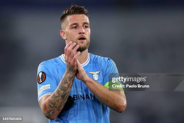 Sergej Milinkovic-Savic of SS Lazio acknowledges the fans following the UEFA Europa League group F match between SS Lazio and FC Midtjylland at...