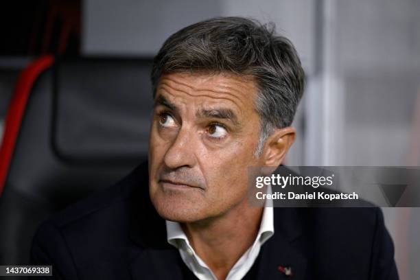 Michel, Head Coach of Olympiacos FC looks on prior to the UEFA Europa League group G match between Sport-Club Freiburg and Olympiakos Piraeus at...