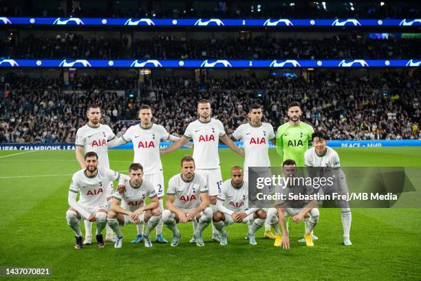 Tottenham Hotspur pose for team photo Pierre-Emile Hojbjerg, Matt Doherty, Eric Dier, Cristian Romero, Hugo Lloris, Rodrigo Bentancur, Ben Davies,...