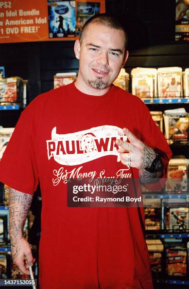 Paul Paper Rapper Rapper Paul Wall poses for photos at George's Music Room in Chicago ...