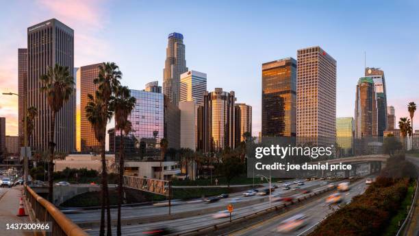 skyscrapers, panorama, los angeles, california, america - comté de los angeles photos et images de collection