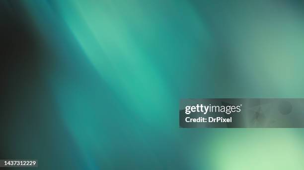 abstract green defocused gradient background - fondo verde fotografías e imágenes de stock