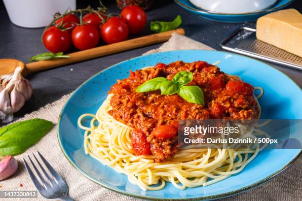the real bolognese sauce with spaghetti noodle - bolognese sauce stock pictures, royalty-free photos & images