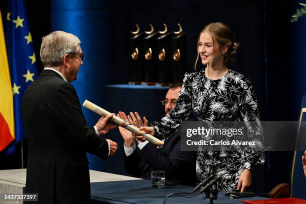 Refugee Olympic Foundation and Crown Princess Leonor of Spain attend the "Princesa De Asturias" Awards 2022 ceremony at Oviedo Bullring on October...