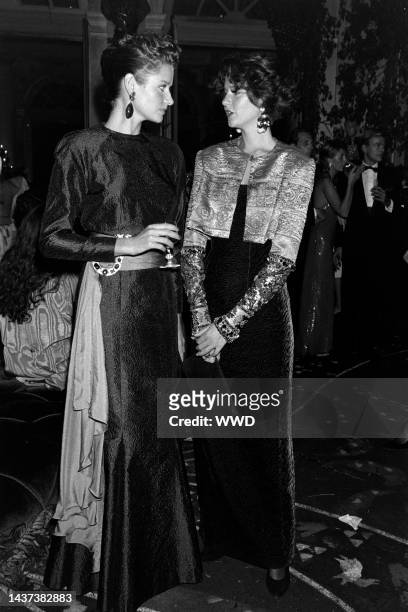 Isabelle Townsend and Marie Townsend attend an event at Vaux le Vicomte in Paris, France, on September 19, 1985.