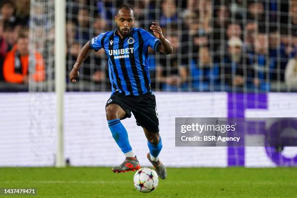 Denis Odoi of Club Brugge KV controlls the ball during the Group B - UEFA Champions League match between Club Brugge KV and FC Porto at the Jan...